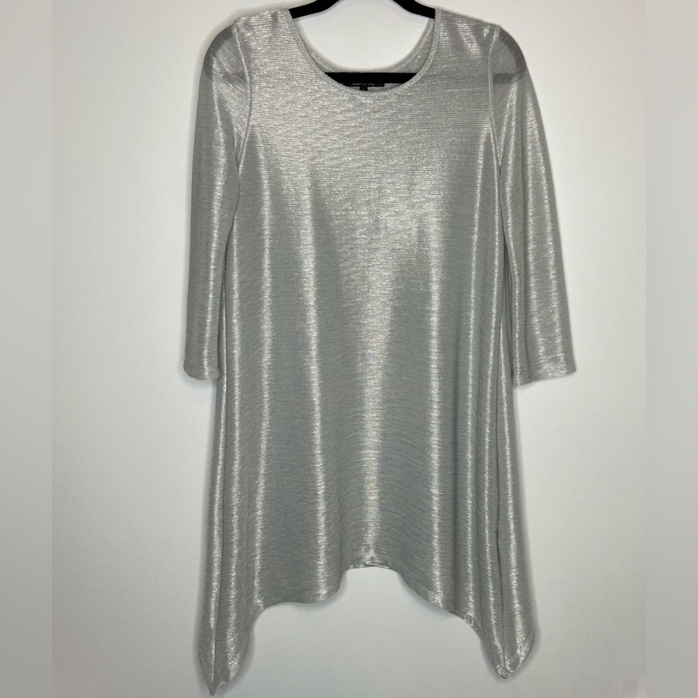 LBISSE Silver Women's Top NWOT Size L Metallic  Knit 3/4 Sleeves